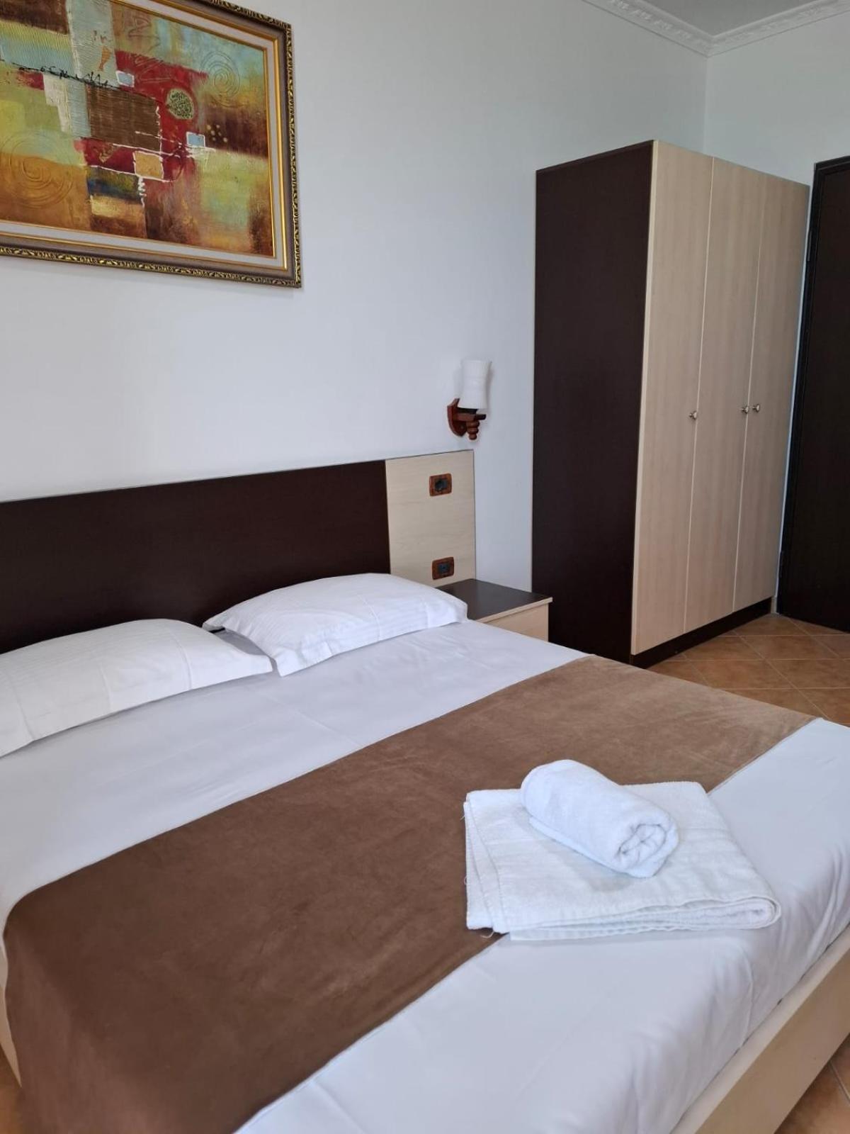 Apartment Artenisi's Sea Side